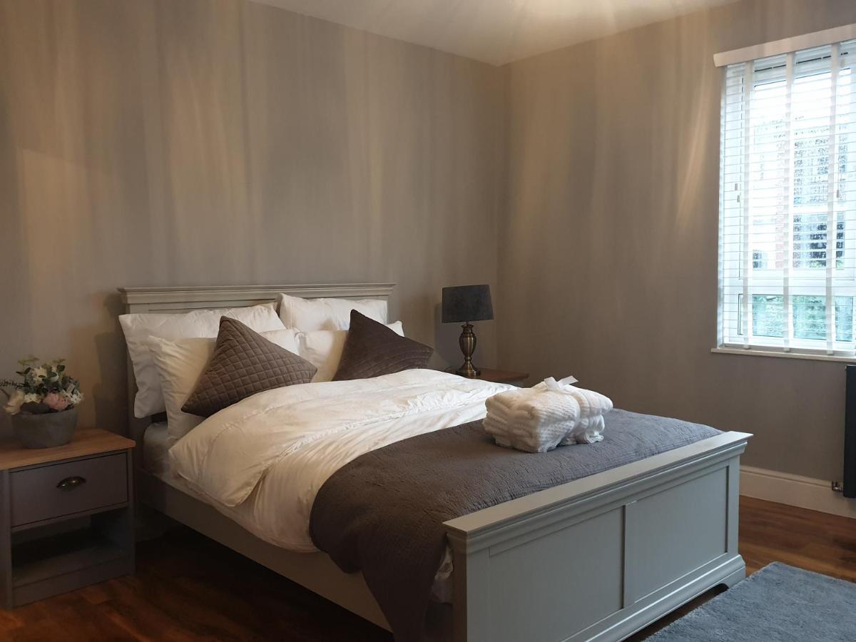 ロンドン Arsenal Highbury & Islington Beautifully Presented Bed & Breakfast エクステリア 写真