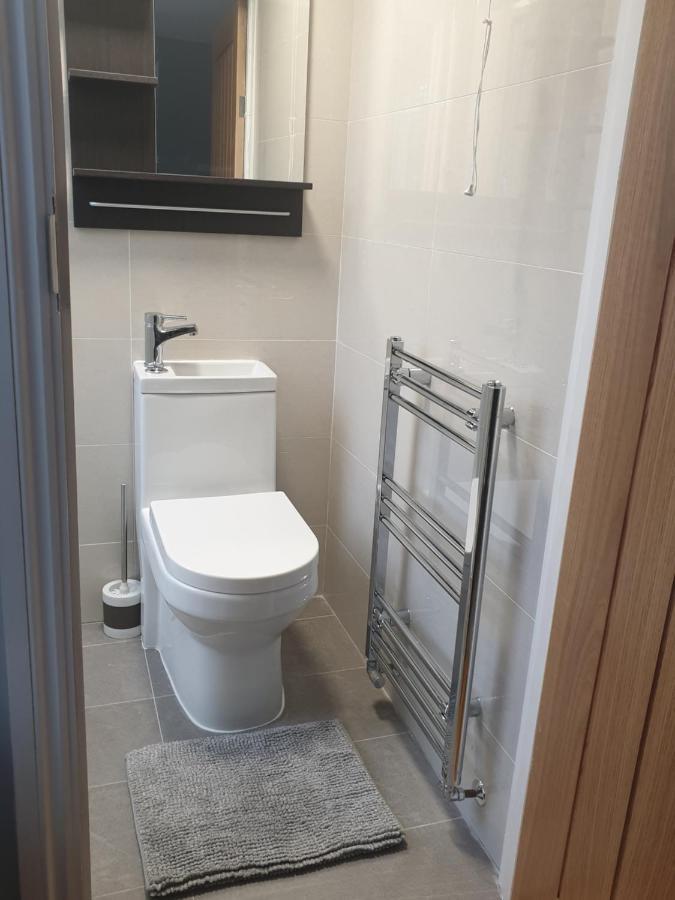 ロンドン Arsenal Highbury & Islington Beautifully Presented Bed & Breakfast エクステリア 写真