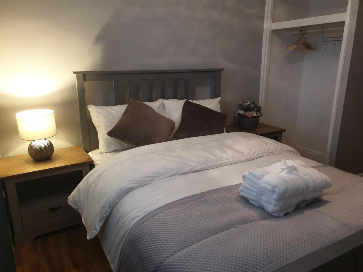 ロンドン Arsenal Highbury & Islington Beautifully Presented Bed & Breakfast エクステリア 写真